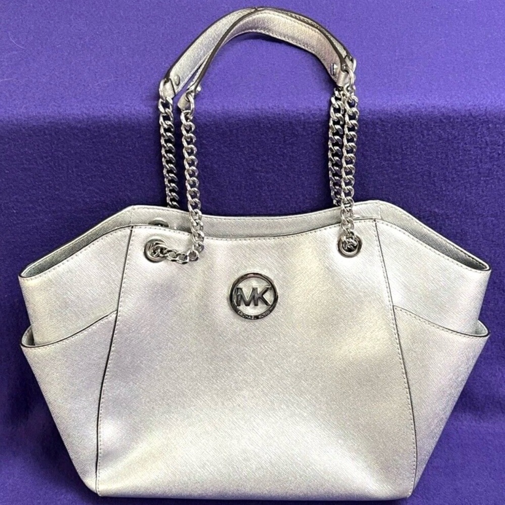 Michael Kors Silver Jet Set Saffiano Leather Chain DBL Strap Shoulder bag Purse